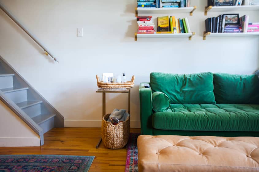 Bustle Beauty Editor Olivia Muenter's NYC Home Apartment Therapy